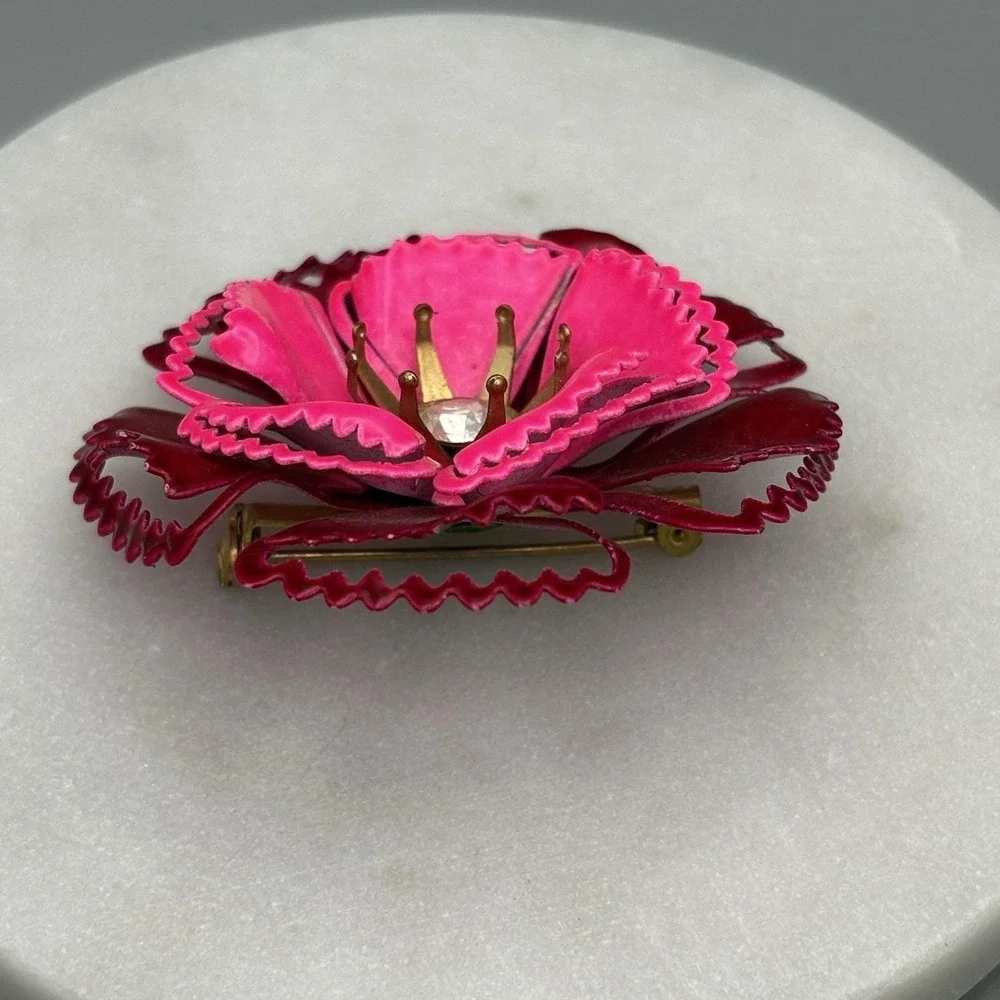 Vintage Enamel Metal Flower Brooch Dimensional Pink MOD Pop Art